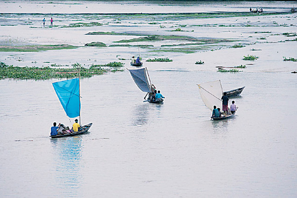 /media/k2/galleries/46351/floods-04
