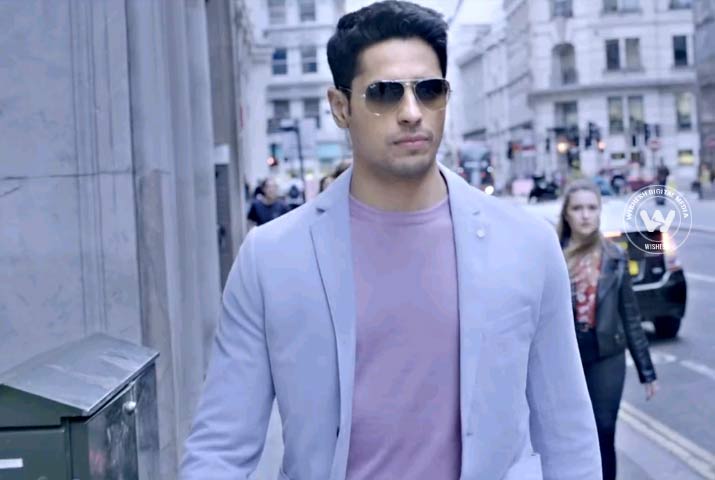 /media/k2/galleries/64673/Aiyaary-08