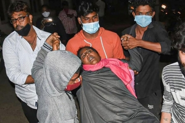 1 Died And 350 Hospitalised in Eluru, Illness Cause Is Still Unknown