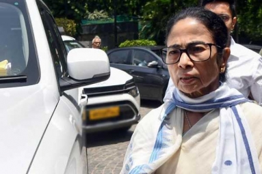 CID at Mamata Banerjee's Home with Search Warrant