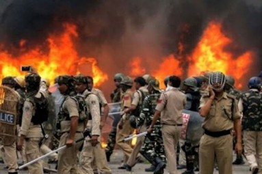 Number of Deaths in Delhi Violence Flared up to 32 with over 250 Injured