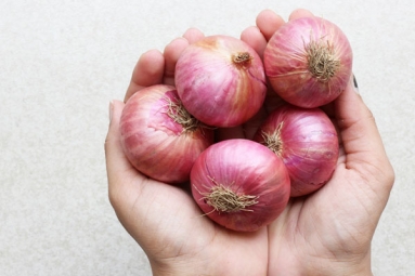 Possible Side Effects of Eating Raw Onions