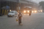 IMD, Hyderabad Rains breaking updates, heavy rains lash hyderabad city on high alert, Telangana issue