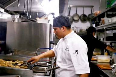 Report: Houston&#039;s Immigrant Labor Force Faces Education Challenges