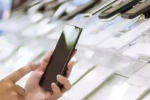 Indian Smartphone Shipments Dropped to Six-Year Low