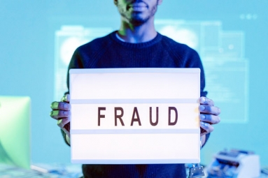 Invest Scams: 30,000 people duped of Rs 1500 crore in India Invest Scams: 30,000 people duped of Rs 1500 crore in India