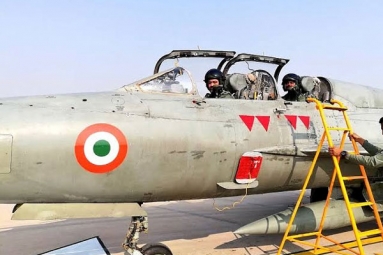 MiG-27 turns history as the last squadron took off its last charge at Rajasthan