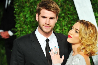 Miley Cyrus Gets Married to Liam Hemsworth in an Intimate Ceremony