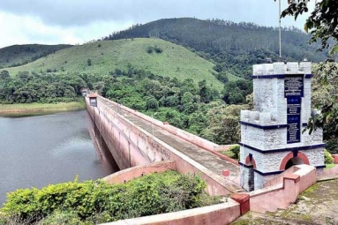 Kerala Floods can&rsquo;t be blamed on Water Release from Mullaperiyar: TN CM