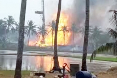 Mass Evacuation In Andhra Village after ONGC Gas Leak