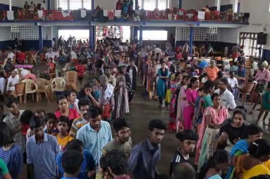 People at Kerala&#039;s Relief Camps Set Aside Grief with Dance, Songs
