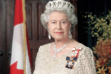 Queen Elizabeth II Hosts Reception to Launch UK-India Year of Culture