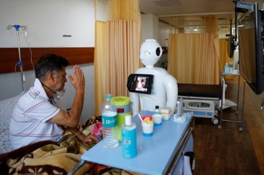 Mitra, the robot helps patients to speak to their loved ones