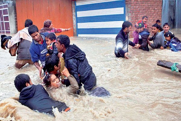 What caused the worst floods in Jammu and Kashmir?},{What caused the worst floods in Jammu and Kashmir?
