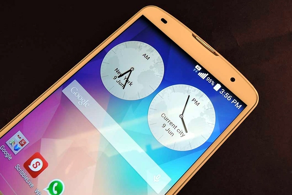 The all-rounder LG G pro 2  pinches the pocket
