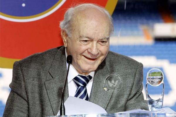 Real Madrid legend Alfredo Di Stefano dies at 88},{Real Madrid legend Alfredo Di Stefano dies at 88