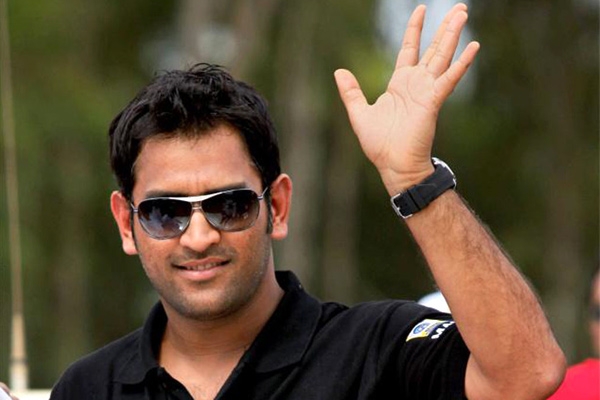 Mahendra Singh Dhoni named one of the most financially valuable athlete on earth},{Mahendra Singh Dhoni named one of the most financially valuable athlete on earth