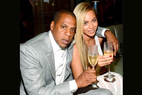 Jay Z Beyonce say 'I Do' once again!},{Jay Z Beyonce say 'I Do' once again!