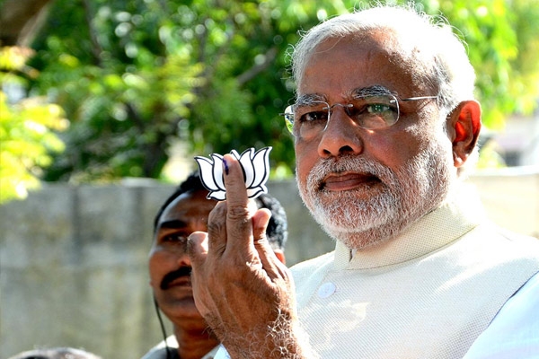 How Modi and BJP is fooling Election Commission everyday?},{How Modi and BJP is fooling Election Commission everyday?