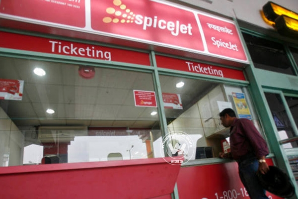 IndiGo, SpiceJet slash fares again},{IndiGo, SpiceJet slash fares again