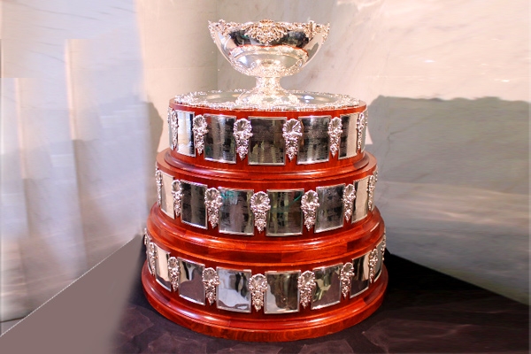 Bad start for India at Davis Cup},{Bad start for India at Davis Cup