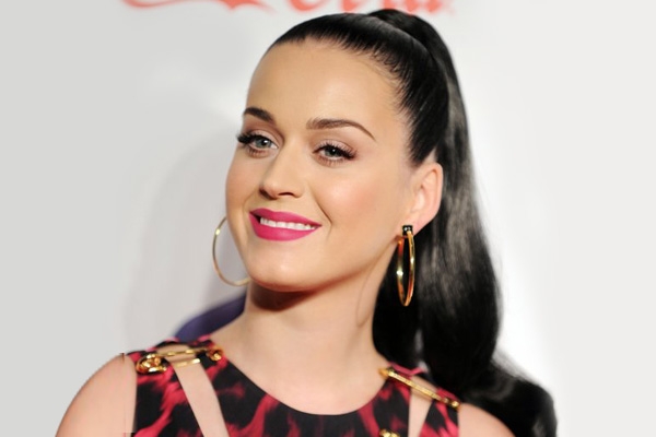 7 Remedies to Fake Thick Hair},{7 Remedies to Fake Thick Hair