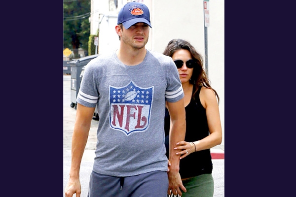 It's a girl for Mila Kunis and Ashton Kutcher!},{It's a girl for Mila Kunis and Ashton Kutcher!