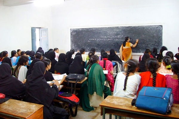 Bengalore female grads receives USD 210,000 from a US org! },{Bengalore female grads receives USD 210,000 from a US org!