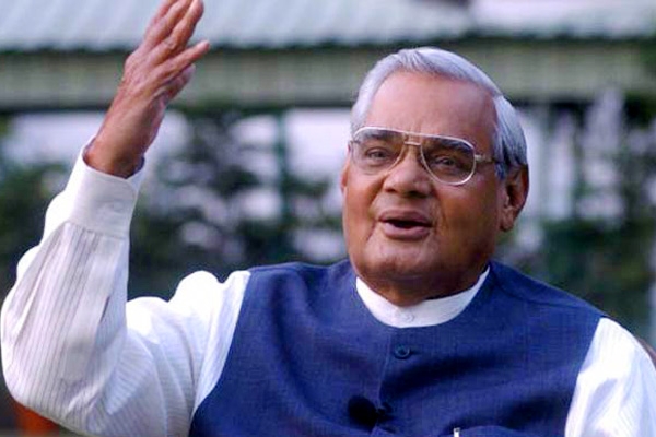 Indo-Pakistan exchange whishes },{Indo-Pakistan exchange whishes 