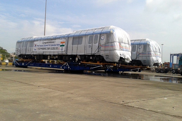 First pictures of Hyderabad Metro Rail},{First pictures of Hyderabad Metro Rail
