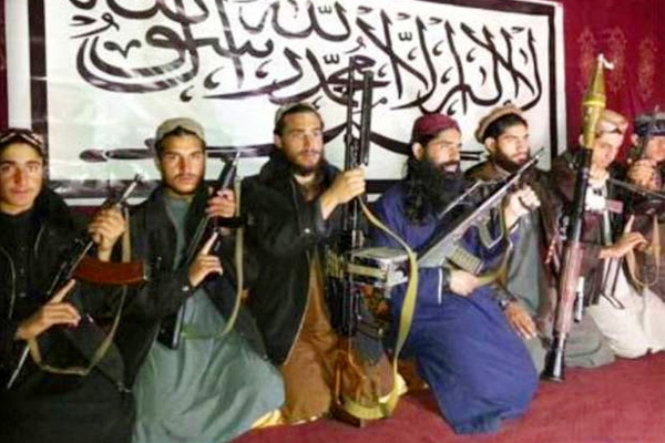Umar Mansoor masterminded attack, Taliban video discerns},{Umar Mansoor masterminded attack, Taliban video discerns