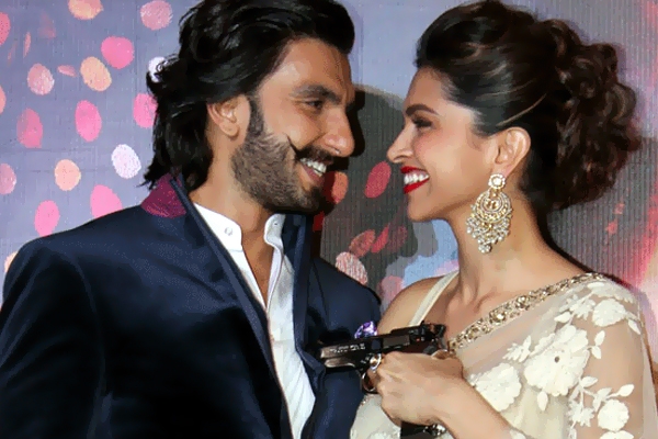 Ranveer Singh Deepika Padukone arent dating},{Ranveer Singh Deepika Padukone arent dating
