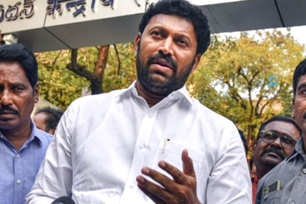YS Avinash Reddy Seeks Review On CBI Probe