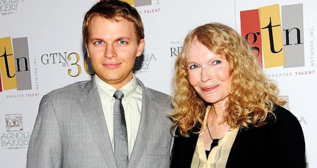 Woody Allen or Frank Sinatra - Who fathered Ronan Farrow?},{Woody Allen or Frank Sinatra - Who fathered Ronan Farrow?