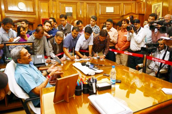 Defence agents to be legalised},{Defence agents to be legalised