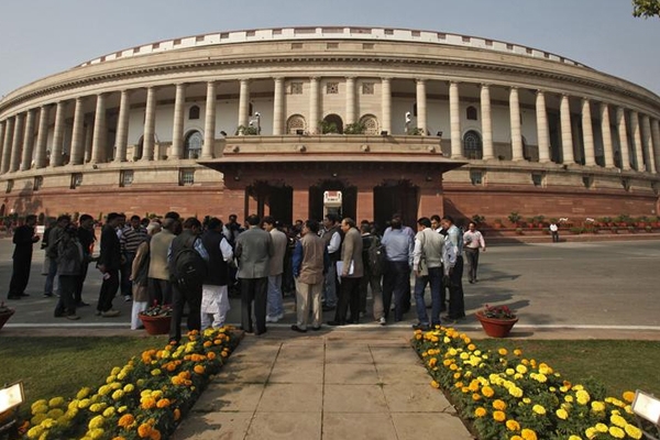 Jaswant Singh loses in Barmer},{Jaswant Singh loses in Barmer