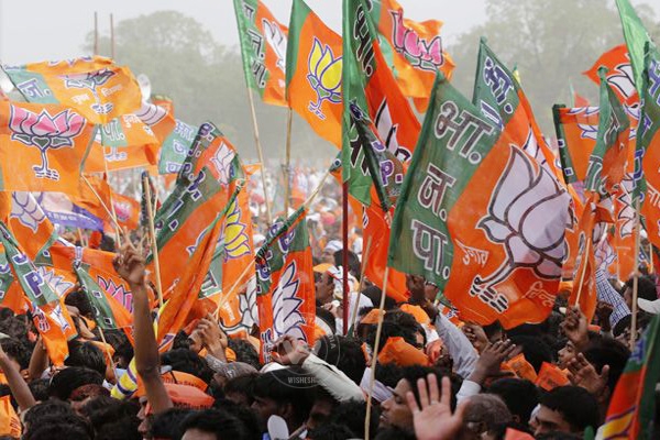 BJP announce 62 contestants for Delhi polls},{BJP announce 62 contestants for Delhi polls