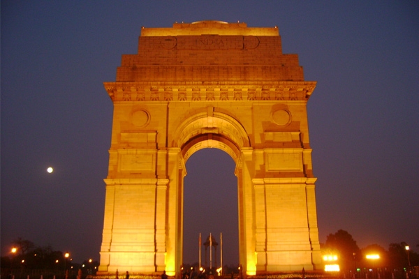 Delhites to be fined for littering, urinating in public places},{Delhites to be fined for littering, urinating in public places