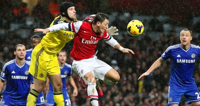 Chelsea beats Arsenal, Liverpool lands on top of the table},{Chelsea beats Arsenal, Liverpool lands on top of the table