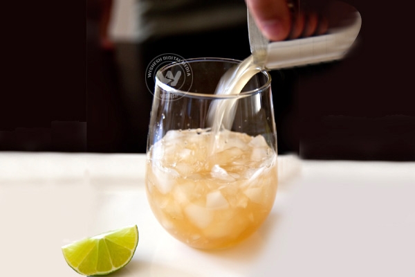 Bring on the 2014 FIFA World Cup with Brazil&#039;s favorite cocktail Caipirinha