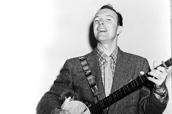 Pete Seeger dead at 94},{Pete Seeger dead at 94