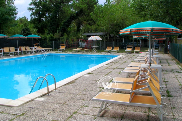 Indian-origin girl rescued from swimming pool in Australia