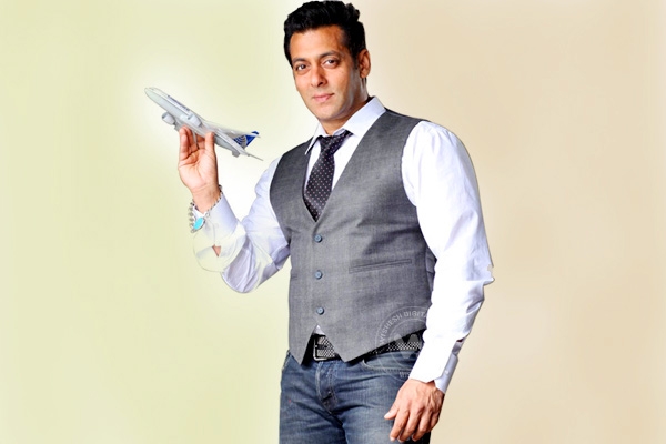 Salman Khan urges country to give Narendra Modi a chance},{Salman Khan urges country to give Narendra Modi a chance
