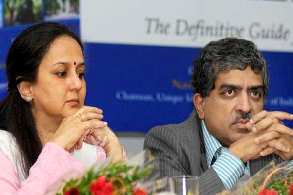 Nandan Nilekani declares assets, worth Rs. 7,700 crore with wife},{Nandan Nilekani declares assets, worth Rs. 7,700 crore with wife